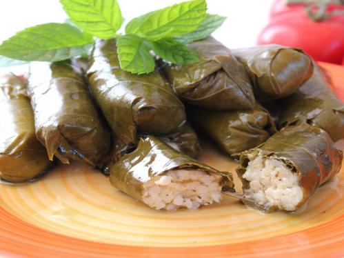 Warak Inab B zeit (Stuffed Vine leaves) (8PCS)