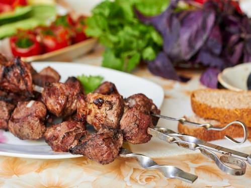 Lahem Meshwi (Lamb Shish)