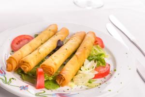 Vegetable Rikakat (Vegetable Rolls) (4PCS)